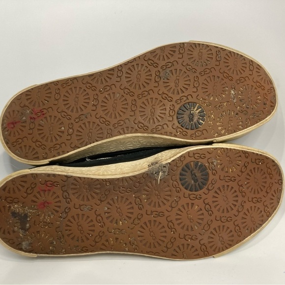 UGG Laela Sherpa lined sneakers zebra print calf hair size 7.5 - Picture 4 of 7